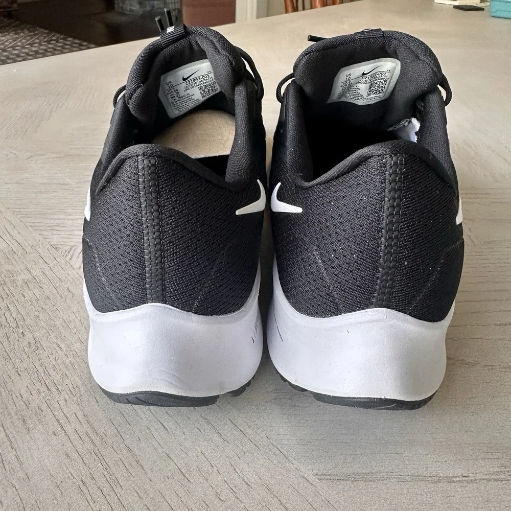 Nike Air Zoom Pegasus 38 Black White Men 10 Running Shoes Sneakers